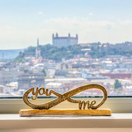 Sky Park 1 - Luxurious #Instaworthy Apartment In Downtown City Center With Included Parking, Best Address In Town Bratislava Exterior foto
