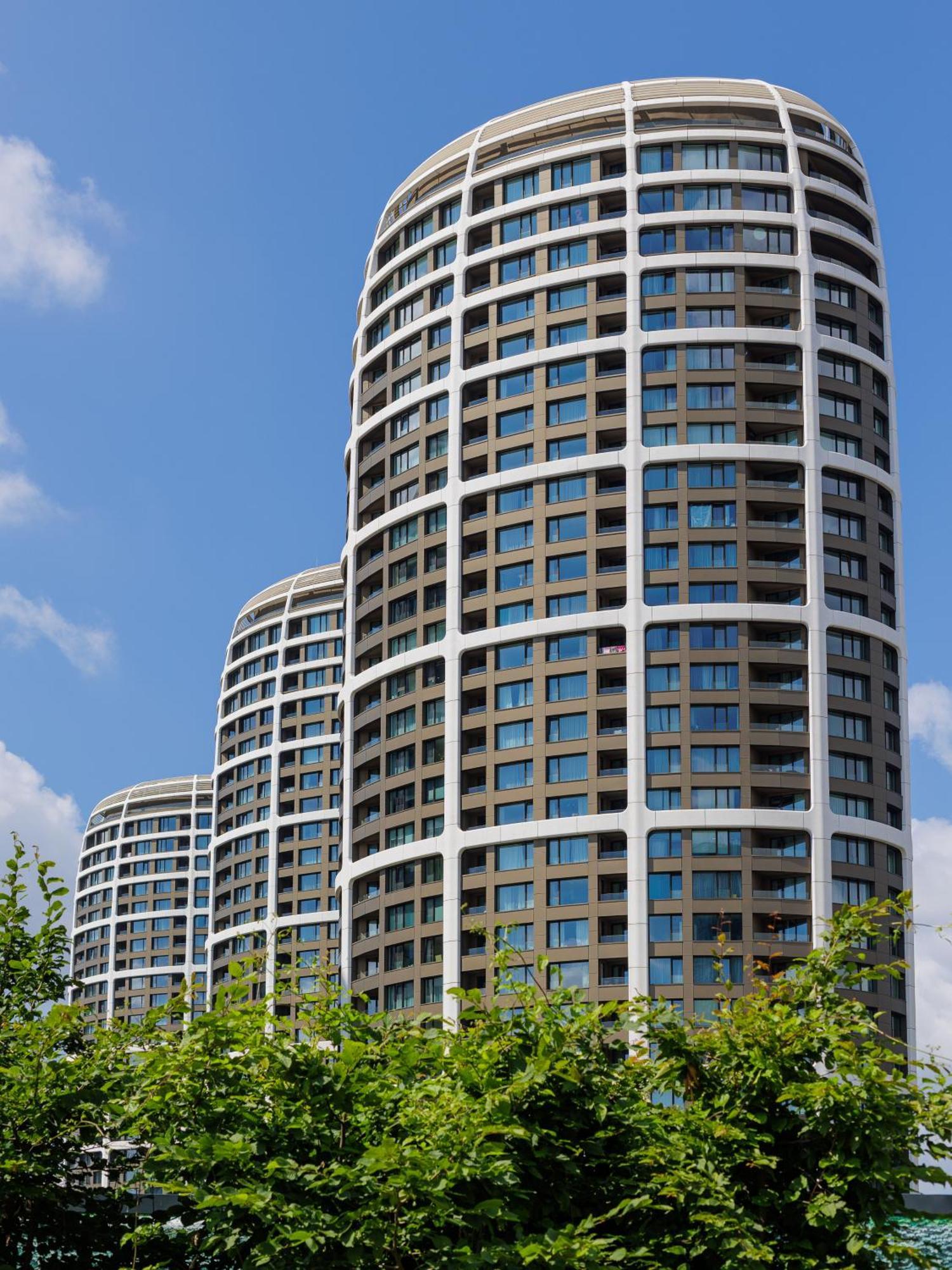 Sky Park 1 - Luxurious #Instaworthy Apartment In Downtown City Center With Included Parking, Best Address In Town Bratislava Exterior foto